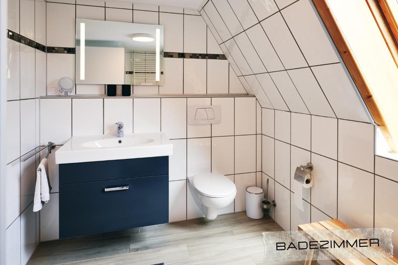Ferienwohnung Mit Balkon In Zentraler Und Ruhiger Lage Бюзум Экстерьер фото